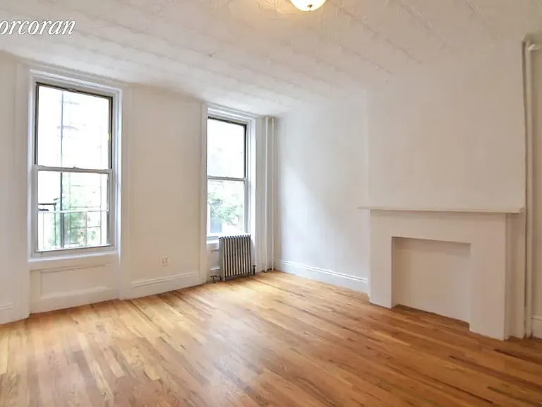 16 Tiffany Pl #2L — Photo 2