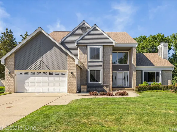 7240 Silverbeech Ln, West Bloomfield, MI 48323