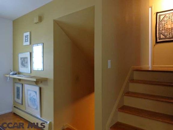 3rd image of 407 Sylvan Dr
