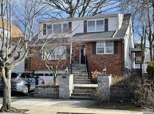 1228 16th St #2, Fort Lee, NJ 07024