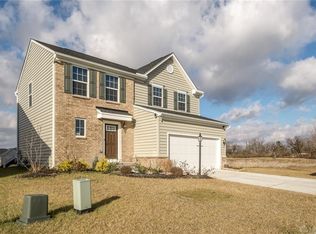 20 Waterford Blvd, Fairborn, OH 45324