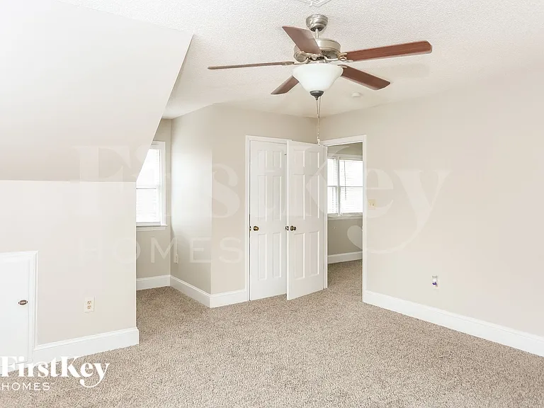 7117 Frances Irene Dr — Photo 12