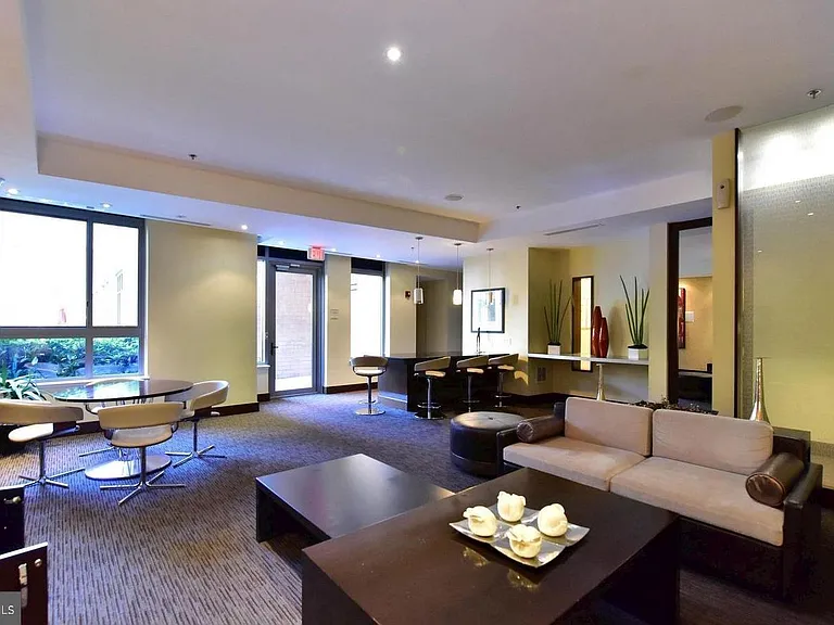 440 L St NW #407 — Photo 14