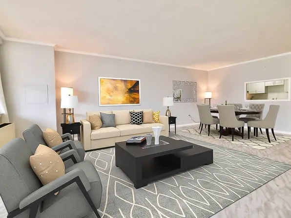 8 Whittier Pl APT 12F, Boston, MA 02114