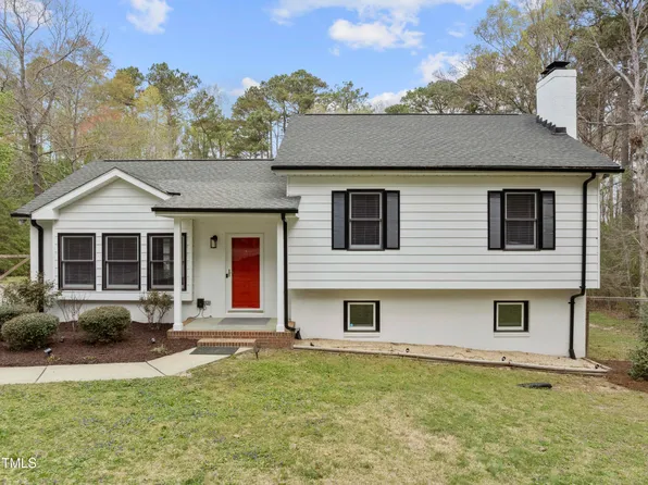 2949 Tram Rd, Fuquay Varina, NC 27526