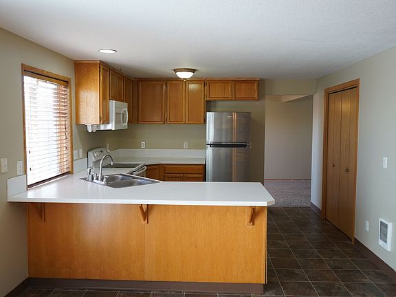 5th image of 2109 NE 166th Ave