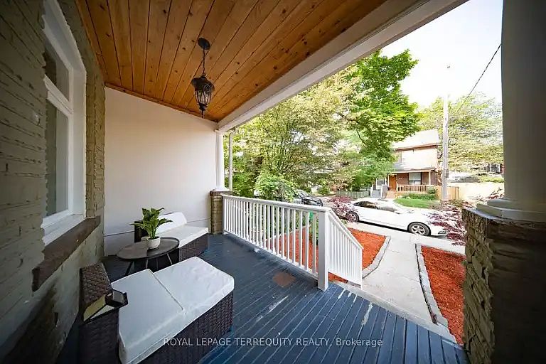 1st image of 256 Boston Ave #1A