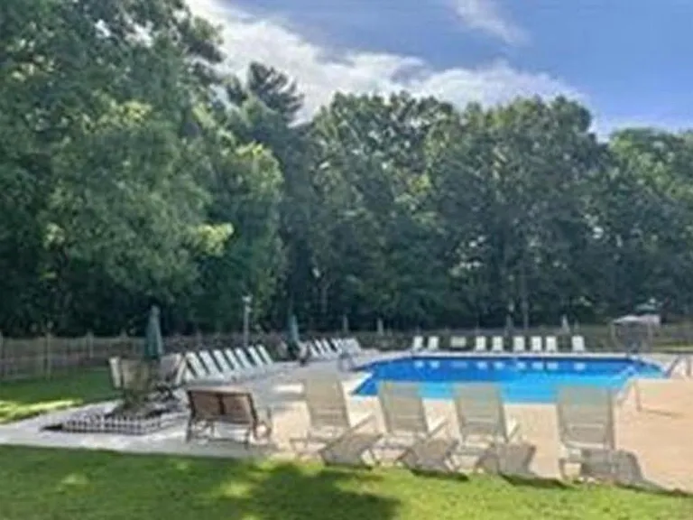 30 Yorktown Dr #30 — Photo 23