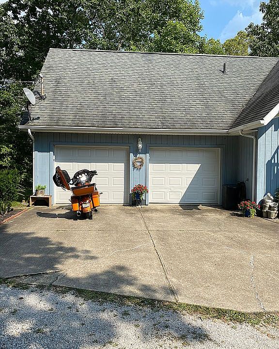 1st image of 4447 Elizabeth Pike