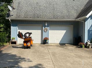 4447 Elizabeth Pike, Mineral Wells, WV 26150