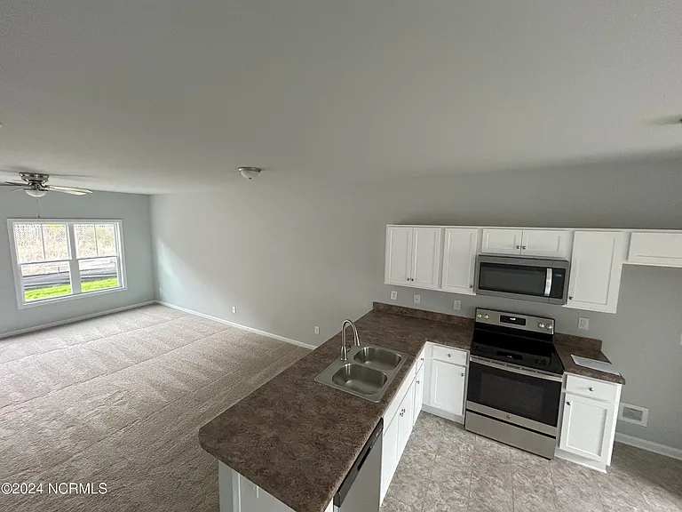174 Buckhorn Ave — Photo 2