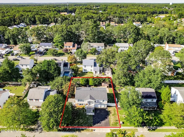 15 Bristlecone Drive, Howell, NJ 07731