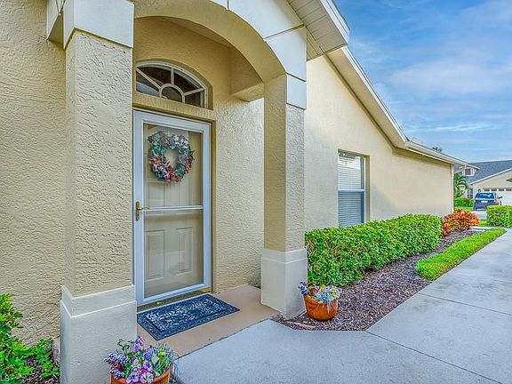 3rd image of 8499 Ibis Cove Cir #M-670