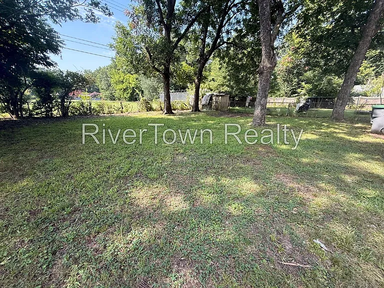 3889 Tuggle Ave — Photo 13
