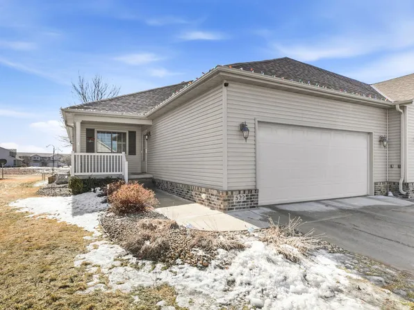 522 Graceview Dr, Saint Joseph, MN 56374