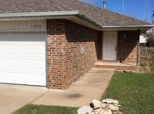 1225 Vintage Ln, Nixa, MO 65714