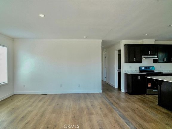 4th image of 647 5th St
