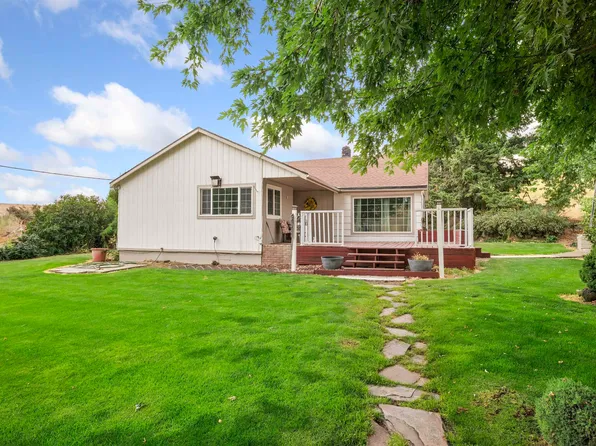 7202 Lancaster Rd, Saint John, WA 99171