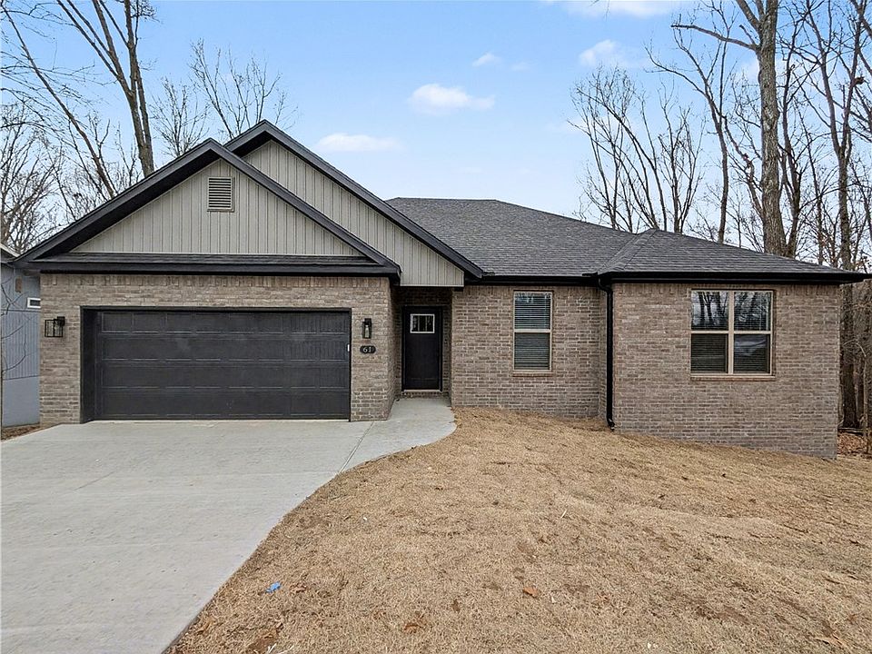 1st image of 61 London Dr