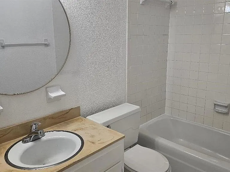 10365 Paradise Blvd #10 — Photo 7