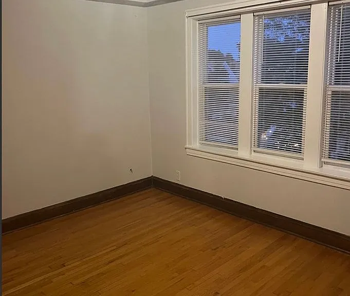 2900-04 N Laramie Avenue W George St #5200-06 — Photo 3