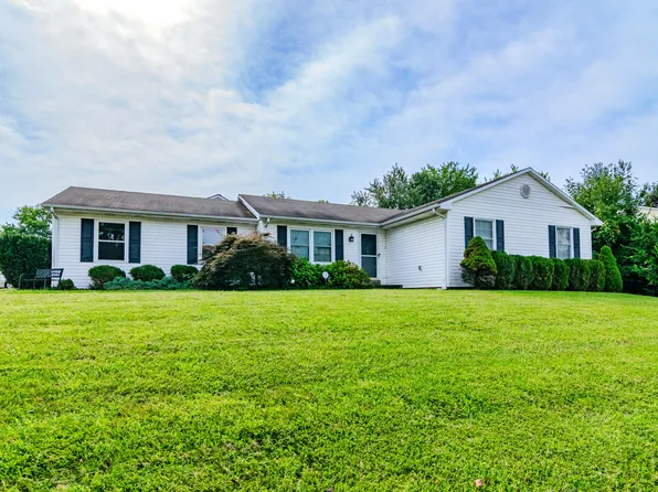 384 Stone Creek Dr, Lexington, KY 40503