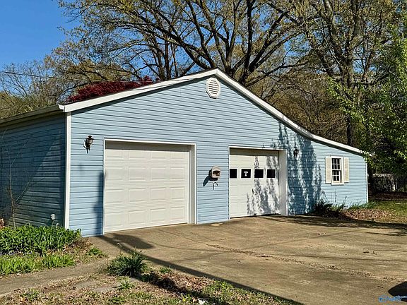 2nd image of 107 Gaines St
