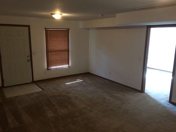 4th image of 5512 A Valley View Dr