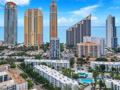 200 177th Dr APT 215, Sunny Isles Beach, FL, 33160