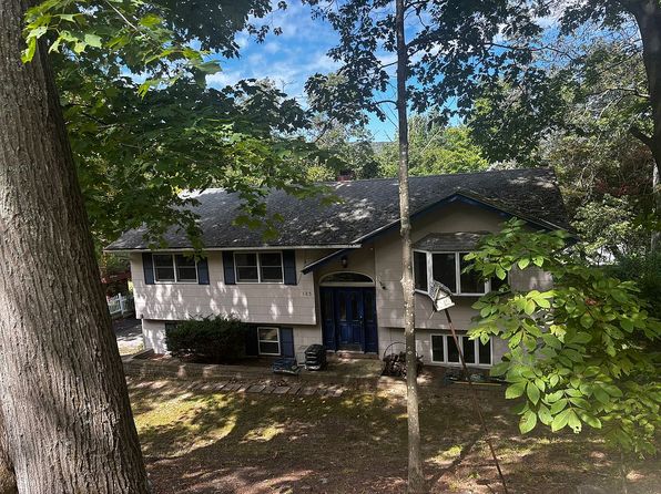 135 E Shore Rd