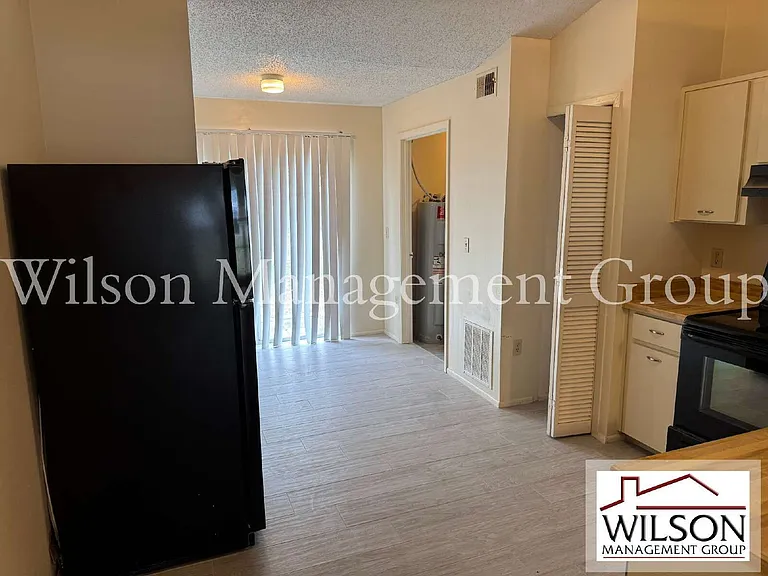 10041 Massey St — Photo 5