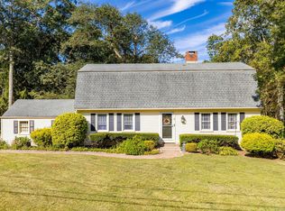 19 Oakwood Dr, Windham, CT 06280