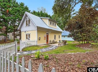 706-708 Wingina Ave, Manteo, NC 27954