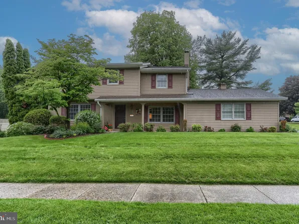 253 Indian Creek Dr, Mechanicsburg, PA 17050