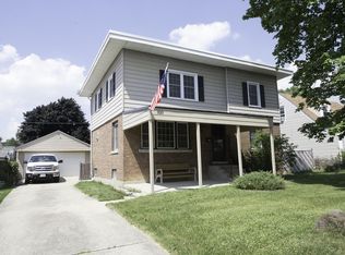 320 Village Dr, Northlake, IL 60164