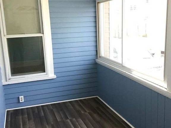 4th image of 102 Linden St #1