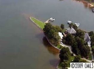 19132 Lakehouse Pointe Dr, Cornelius, NC 28031