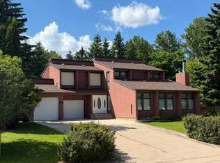 920 E 6th St SE, Slave Lake, AB T0G2A3