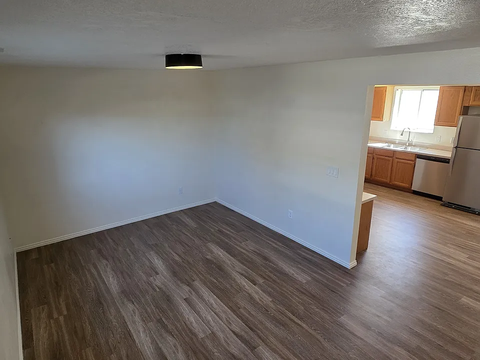 LIVING ROOM & KITCHEN