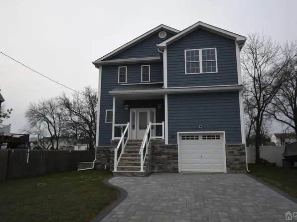 38 Creek Rd, Port Monmouth, NJ 07758