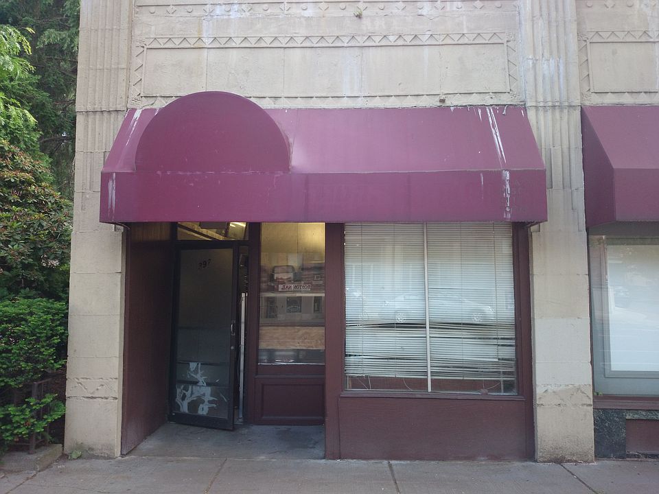 2nd image of 392 Harvard St