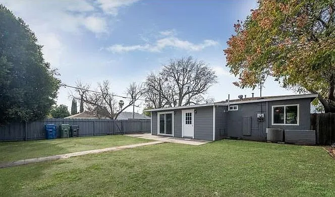 6834 Nestle Ave — Photo 15
