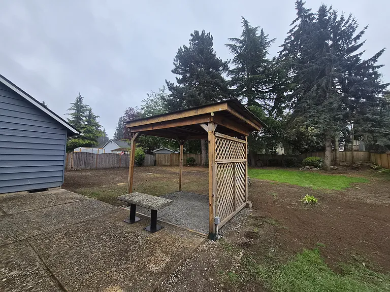 2302 201st Pl SW — Photo 17