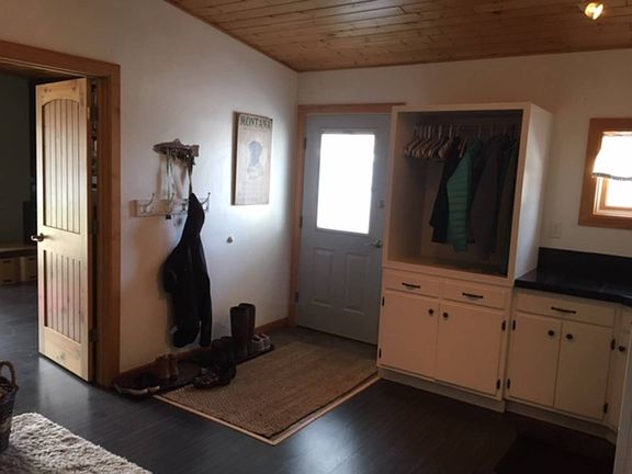 3rd image of 45 River Dr