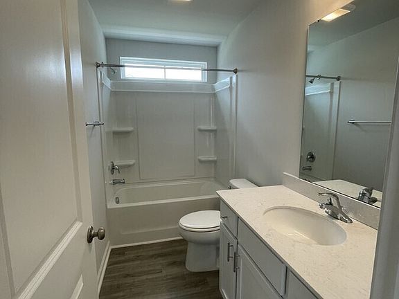 3rd image of 42 Jolene Dr