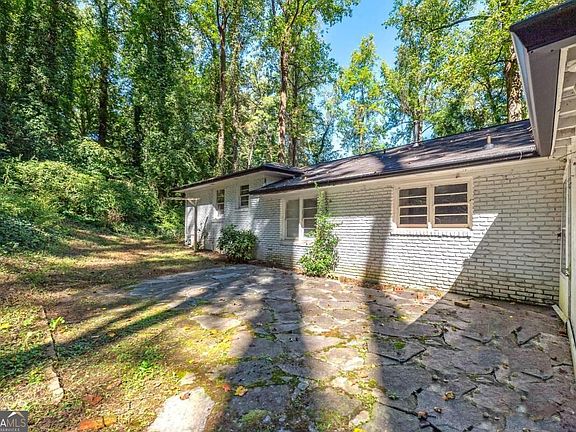 4th image of 3466 Rockhaven Cir NE