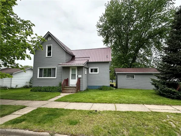641 N Emery Street, Stanley, WI 54768