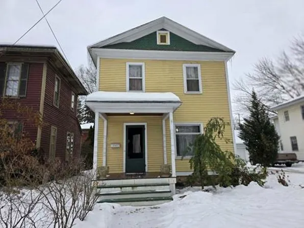 347 Cutler St, Allegan, MI 49010
