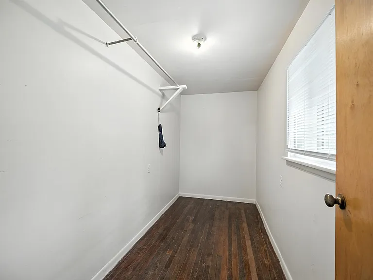38351 Dequindre Rd — Photo 20