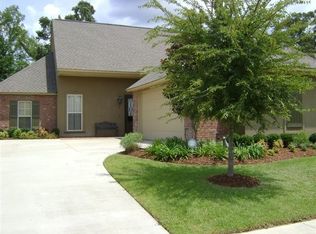9413 Lake Forest Dr, Baton Rouge, LA 70817